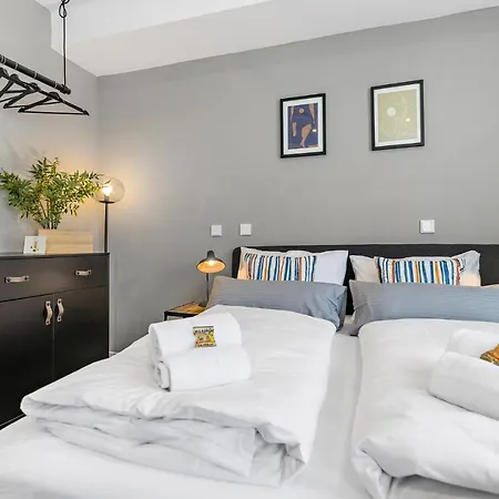 Apartment Luxomes - Modern Design -