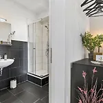 Luxomes - Modern Design - *