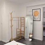 Luxomes - Modern Design - *