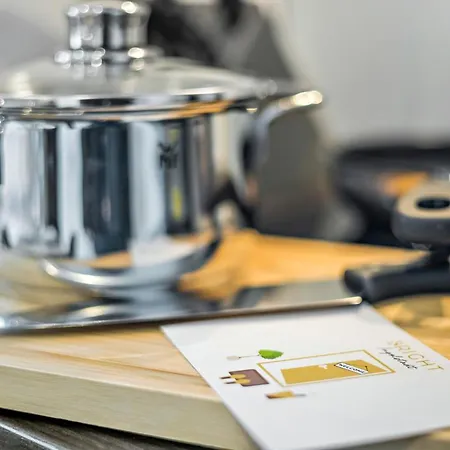 Luxomes - Stylish & New Design - Kitchen - Netflix Apartment Ingolstadt