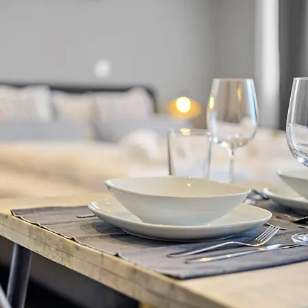 Apartment Luxomes - Stylish & New Design - Kitchen - Netflix Ingolstadt